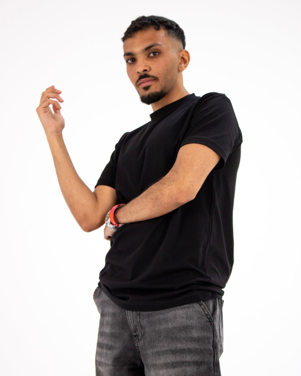 BAZIC black t-shirt