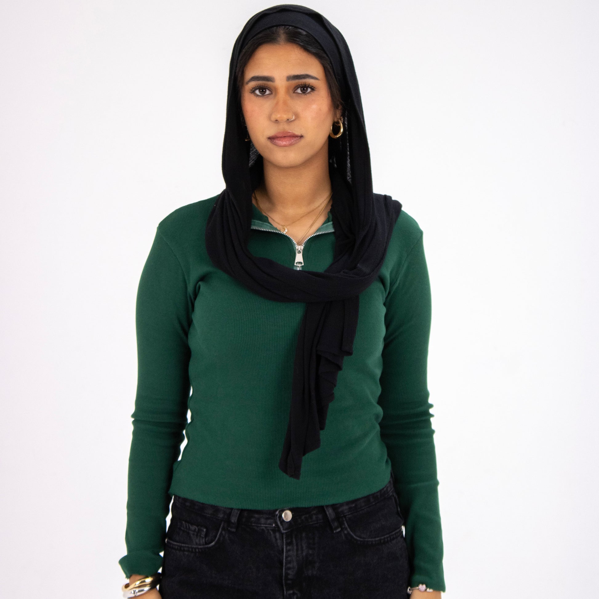 HERS long sleeved basic top in emerald green